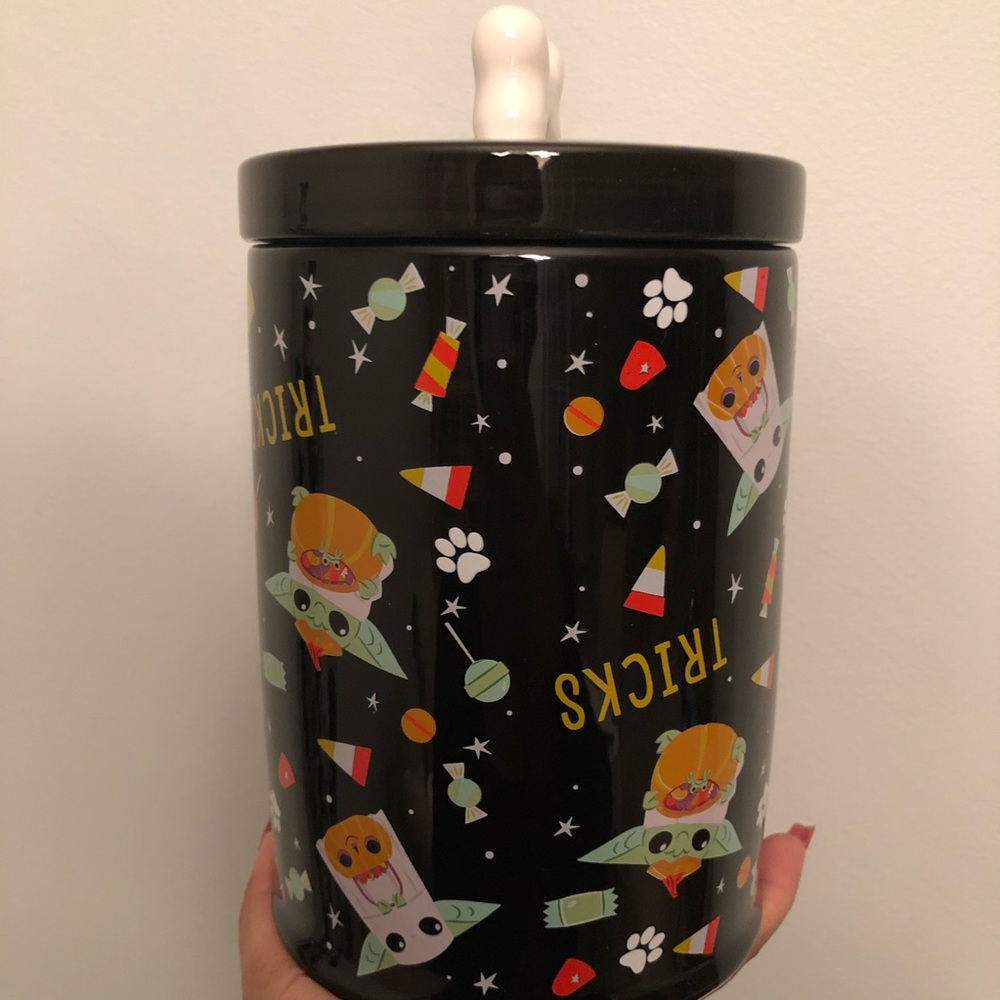 Star Wars The Mandalorian Grogu Treat Jar - Picture 2 of 6